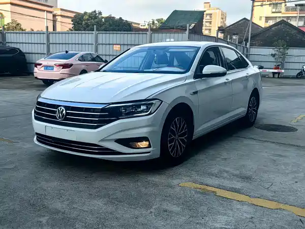 Volkswagen Sagitar 2020