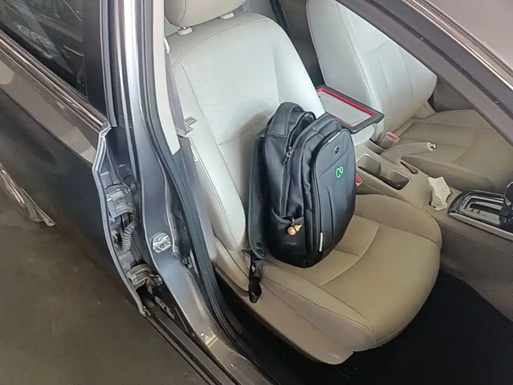 Nissan Sylphy 2019 — фото 25