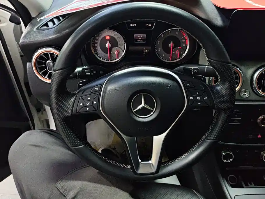 Mercedes-Benz GLA 2016 — фото 14