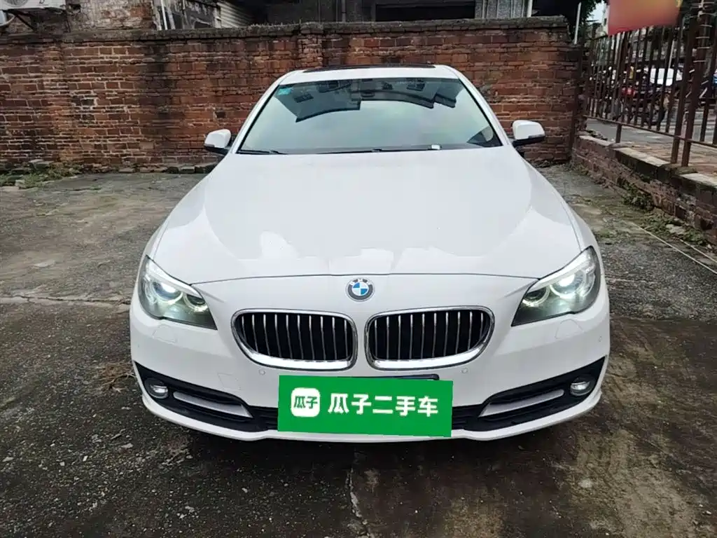 BMW 5 Series 2015 — фото 3