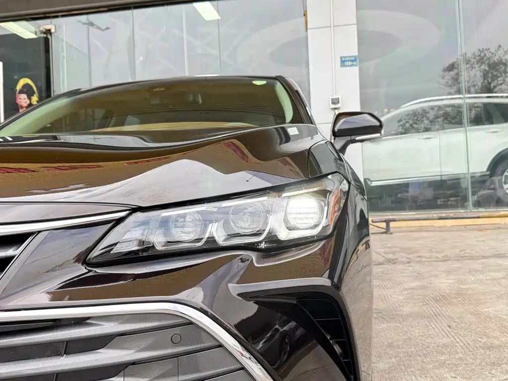 Toyota Avalon 2019 — фото 17