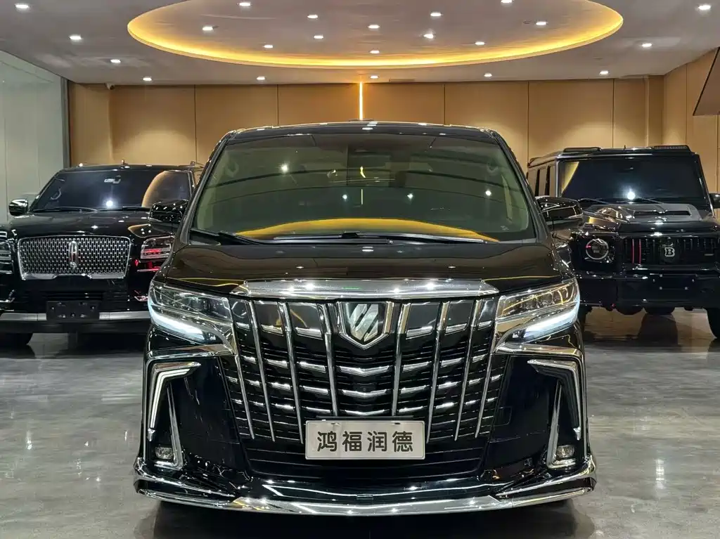 Toyota Vellfire 2021 — фото 1
