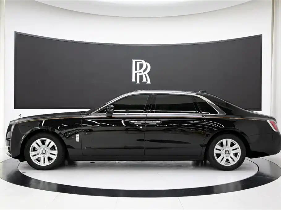 Rolls-Royce Ghost 2021 — фото 7