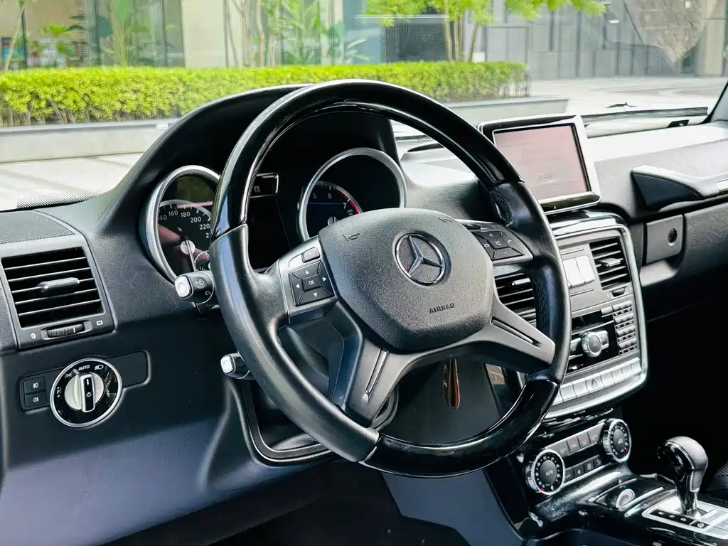 Mercedes-Benz G-Class 2015 — фото 13