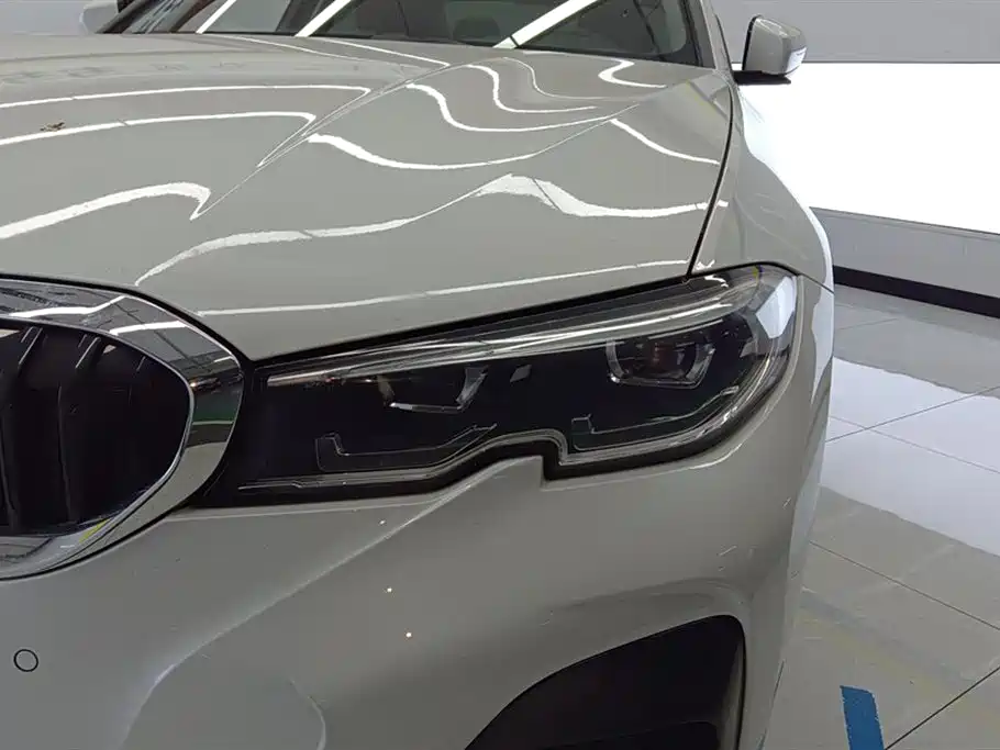 BMW 3 Series 2022