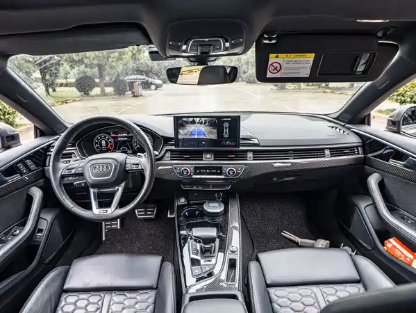 Audi RS 5 2024