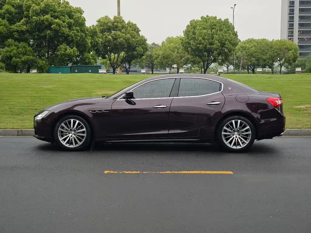 Maserati Ghibli 2016 — фото 4