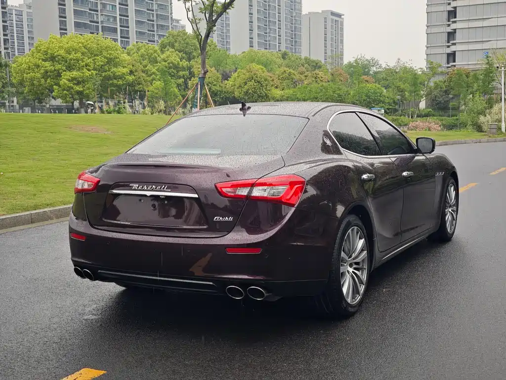 Maserati Ghibli 2016 — фото 20