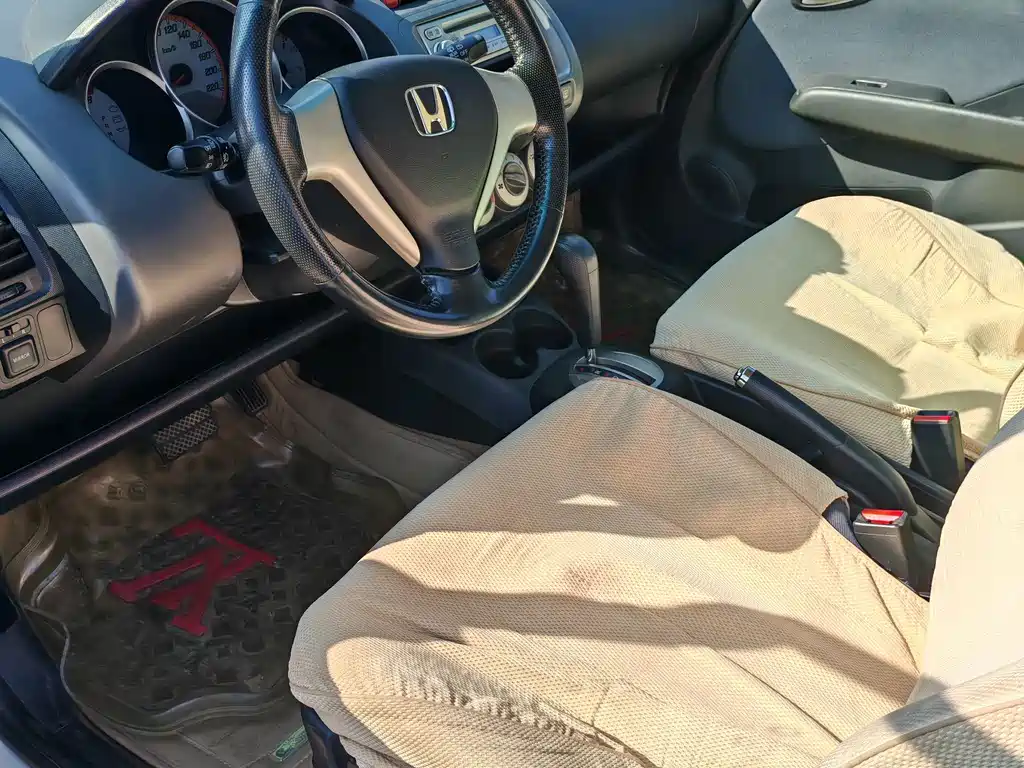 Honda Fit 2008 — фото 4