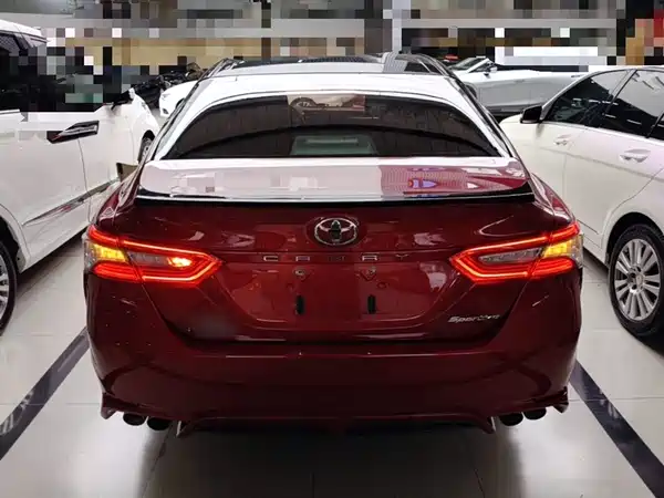 Toyota Camry 2018