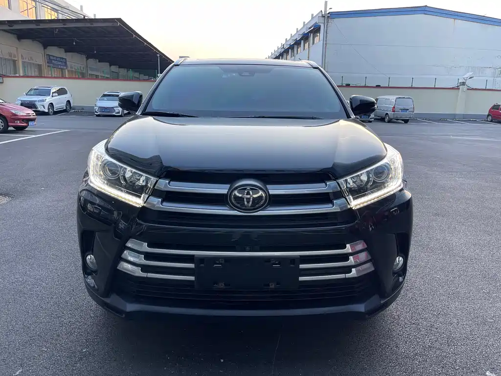 Toyota Highlander 2019 — фото 2