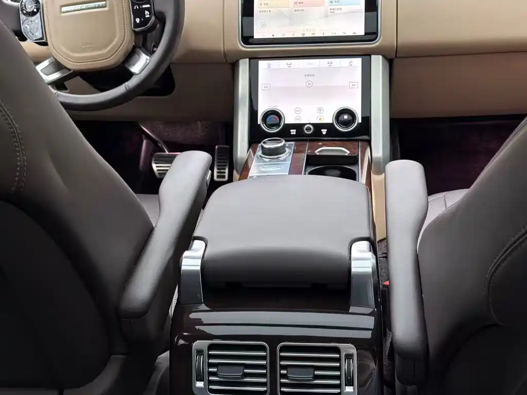 Land Rover Range Rover 2022 — фото 11