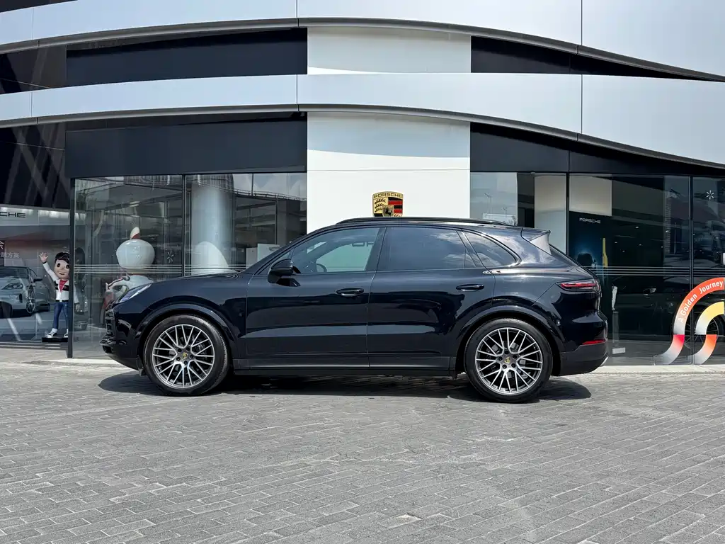 Porsche Cayenne 2021 — фото 4