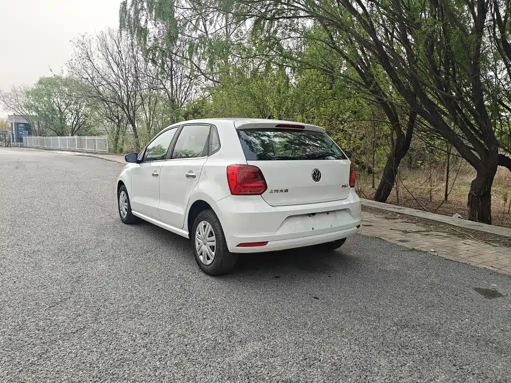 Volkswagen Polo 2018 — фото 10