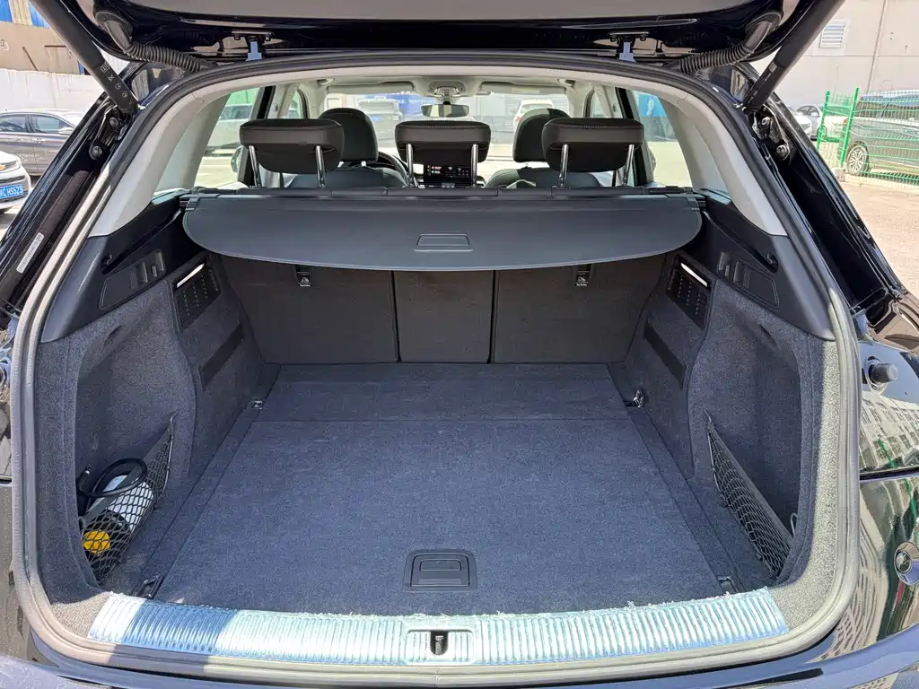 Audi Q5L 2022 — фото 20