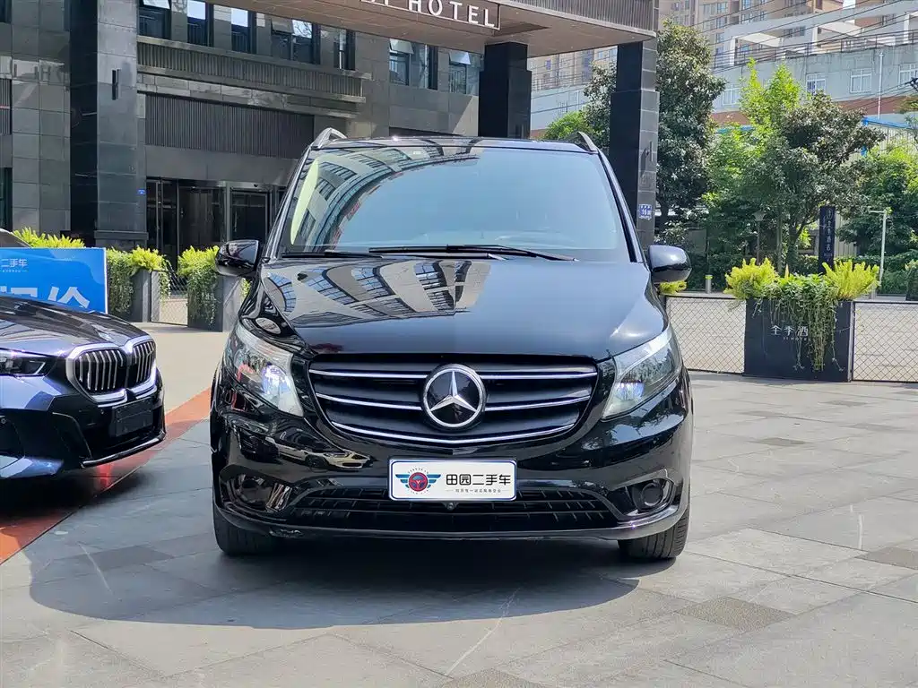 Mercedes-Benz Vito 2023 — фото 2