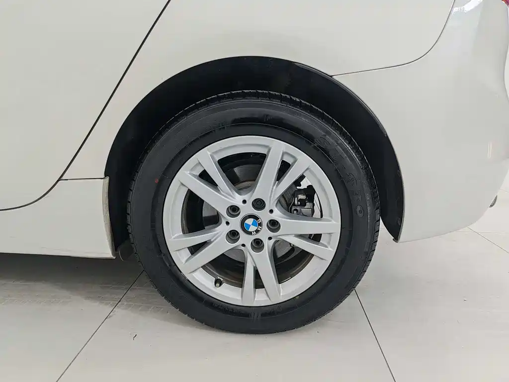 BMW 2 Series Station Wagon 2018 — фото 20