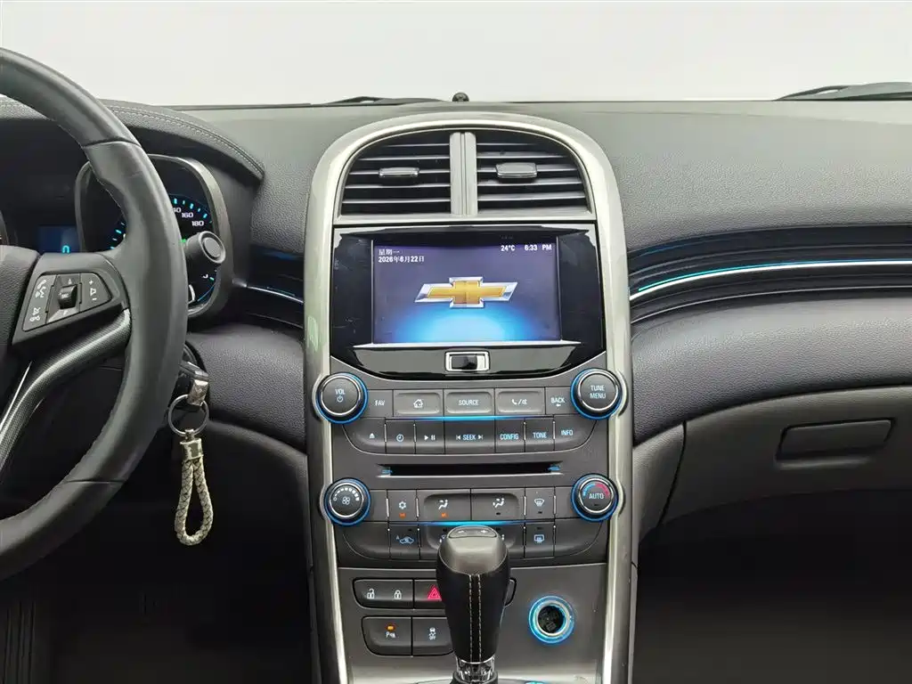 Chevrolet Malibu 2014 — фото 12