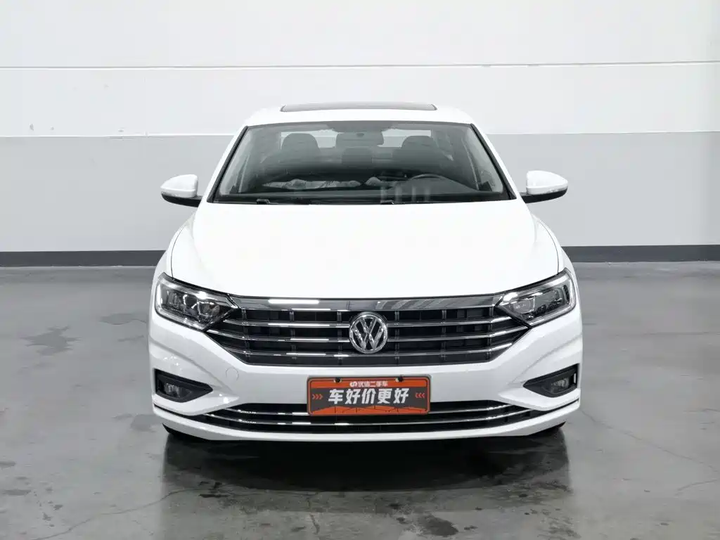 Volkswagen Sagitar 2020