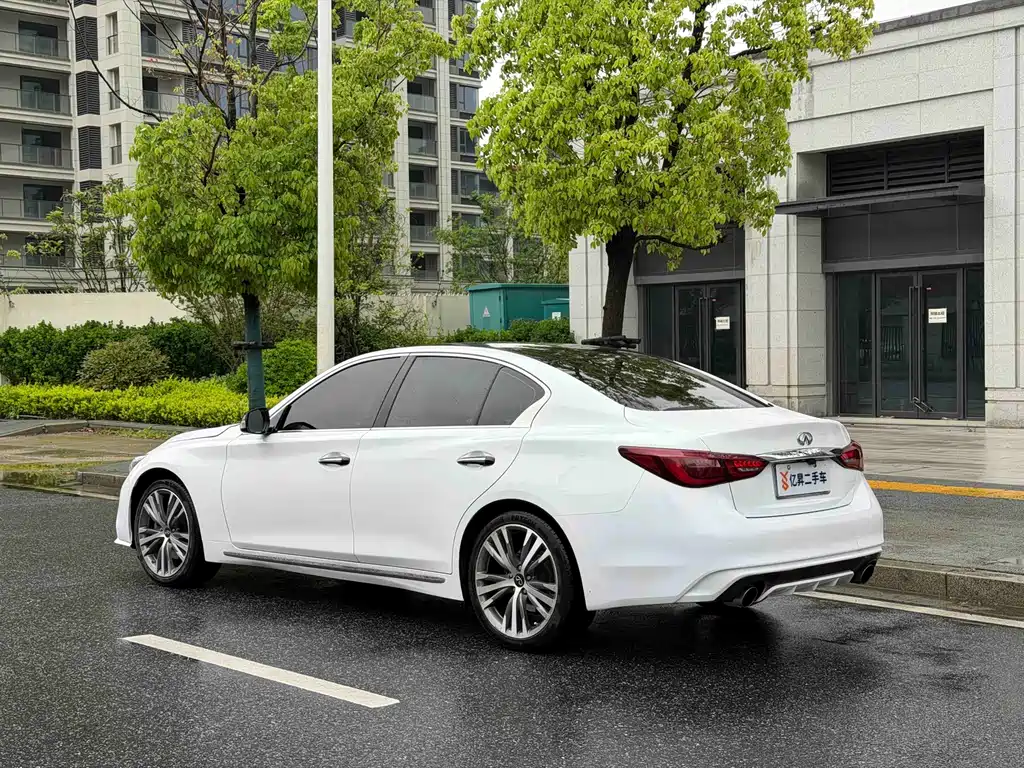 Infiniti Q50L 2018 — фото 4