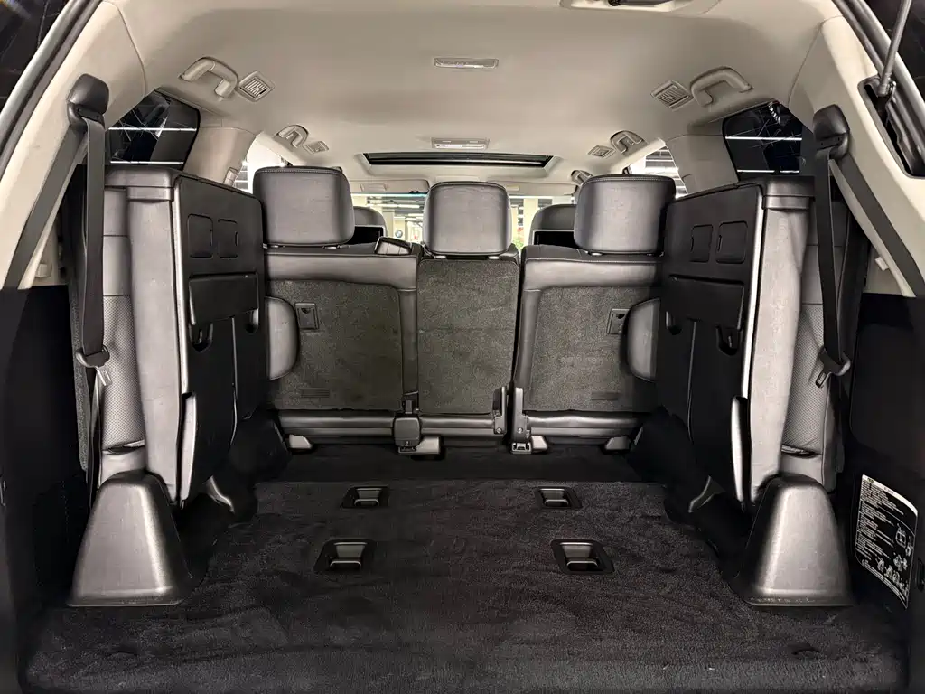 Lexus LX 2018 — фото 11