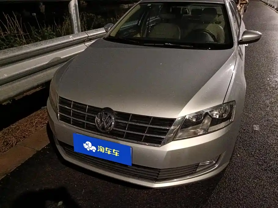 Volkswagen Lavida 2013
