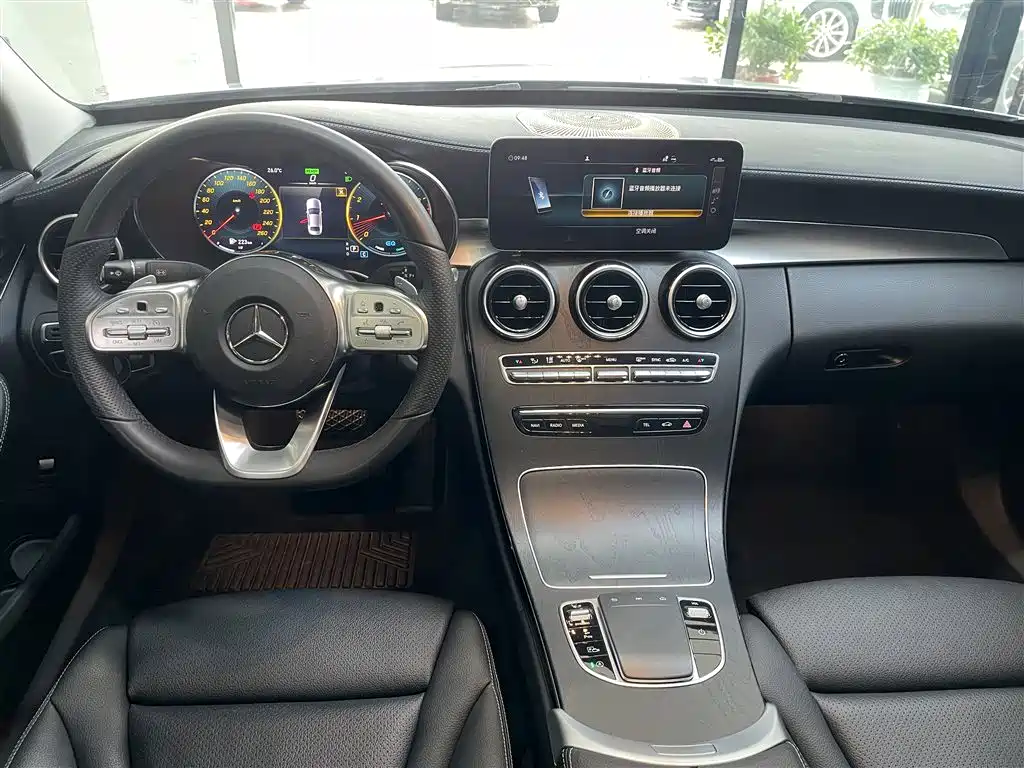 Mercedes-Benz C-Class 2022 — фото 17