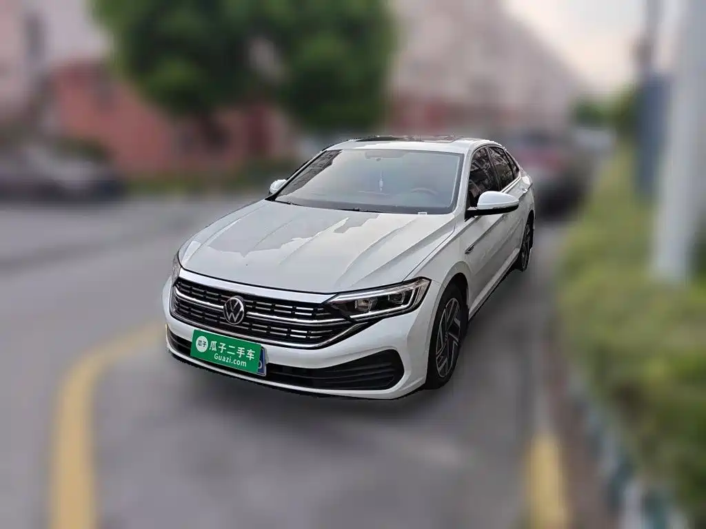 Volkswagen Sagitar 2025