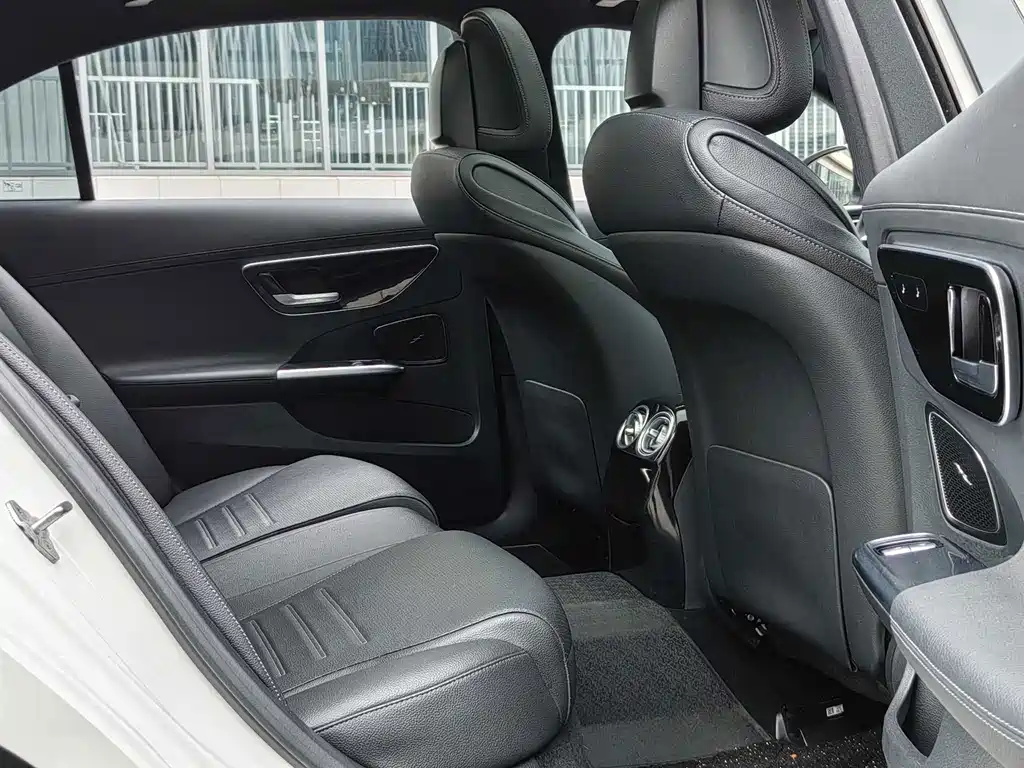 Mercedes-Benz C-Class 2021 — фото 11