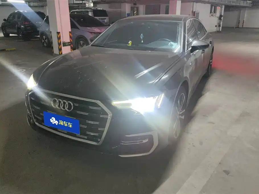 Audi A6L 2022