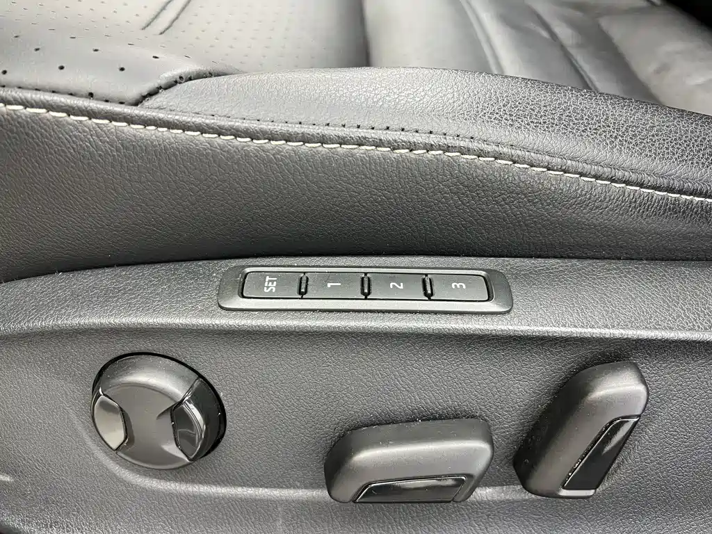 Volkswagen Passat 2018 — фото 10