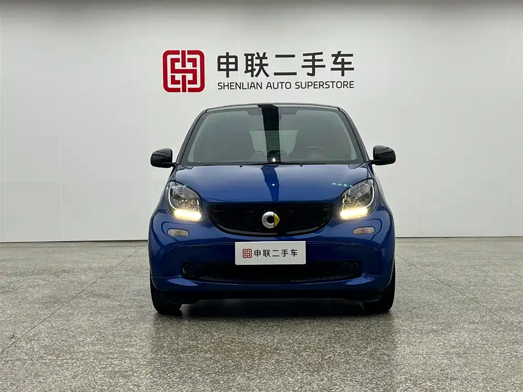 smart Fortwo 2019 — фото 11