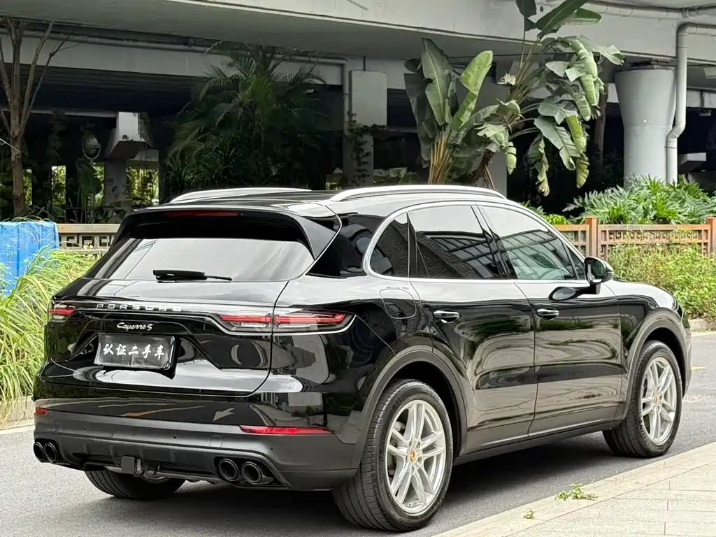 Porsche Cayenne 2019 — фото 4