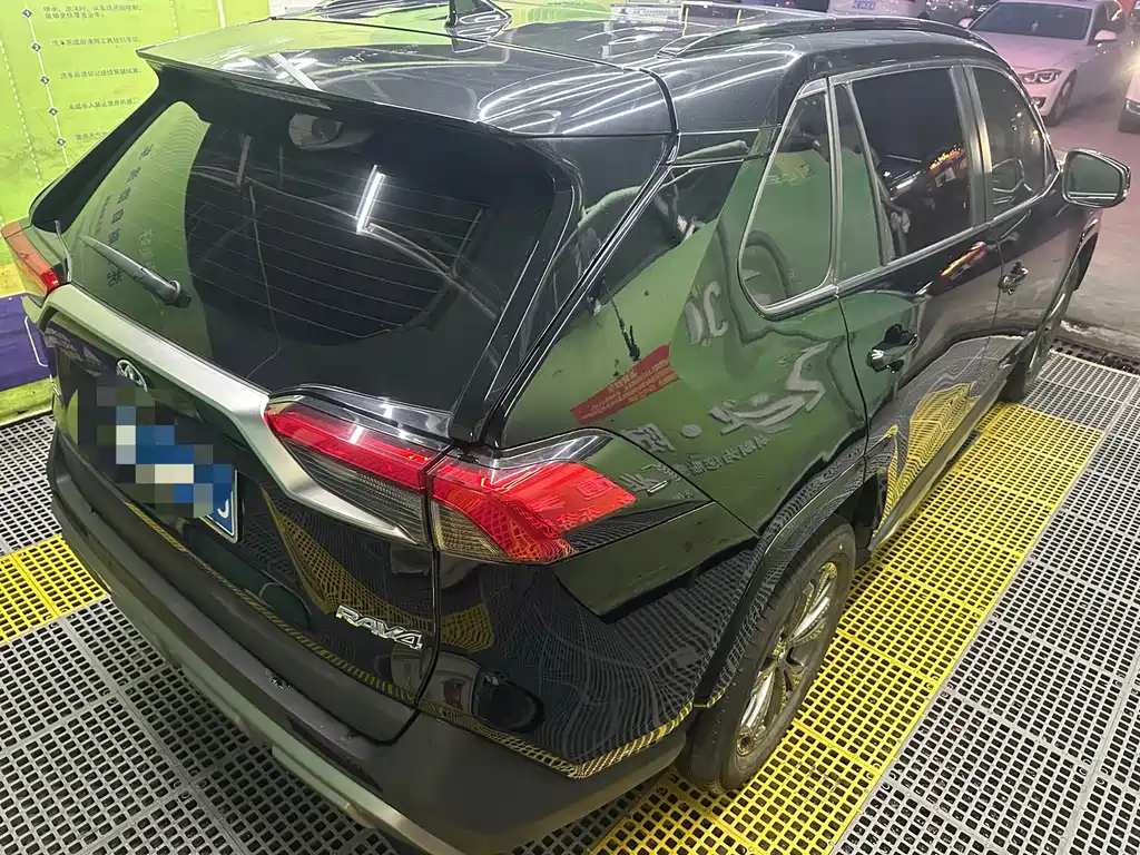 Toyota RAV4 2024