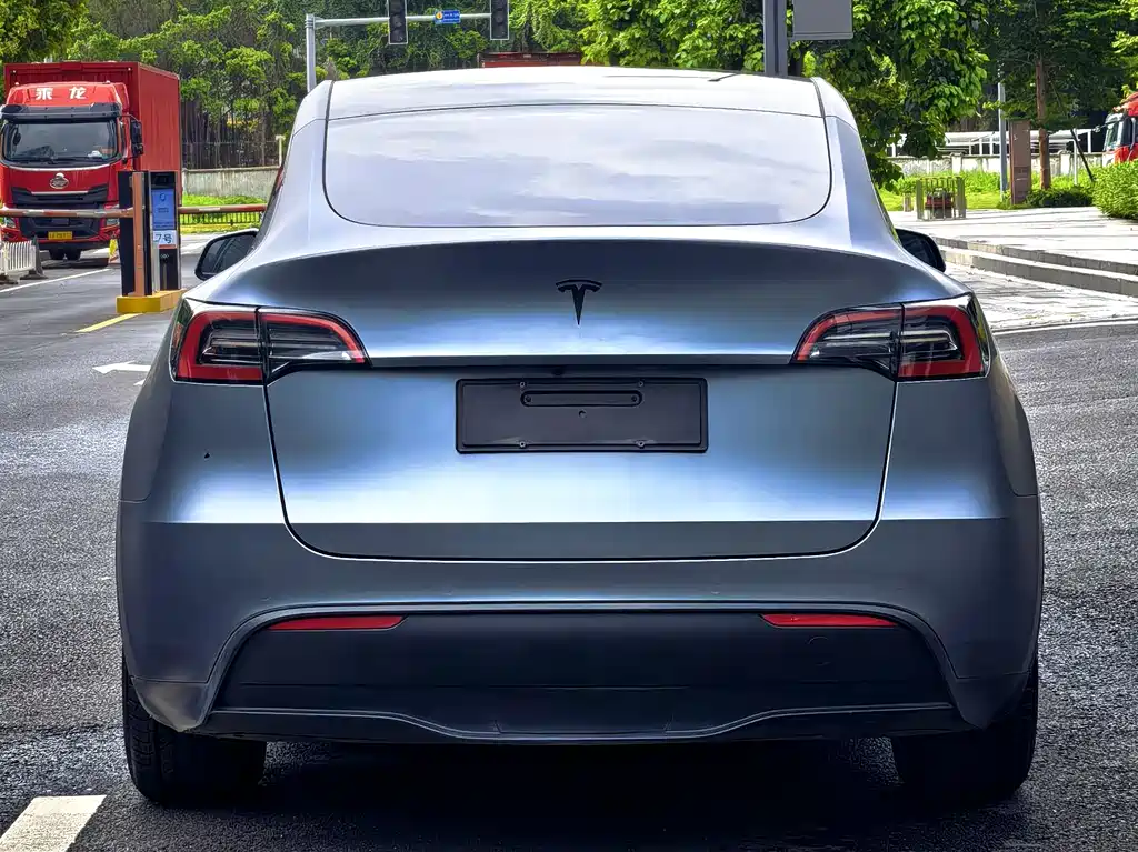 Tesla Model Y 2022 — фото 6