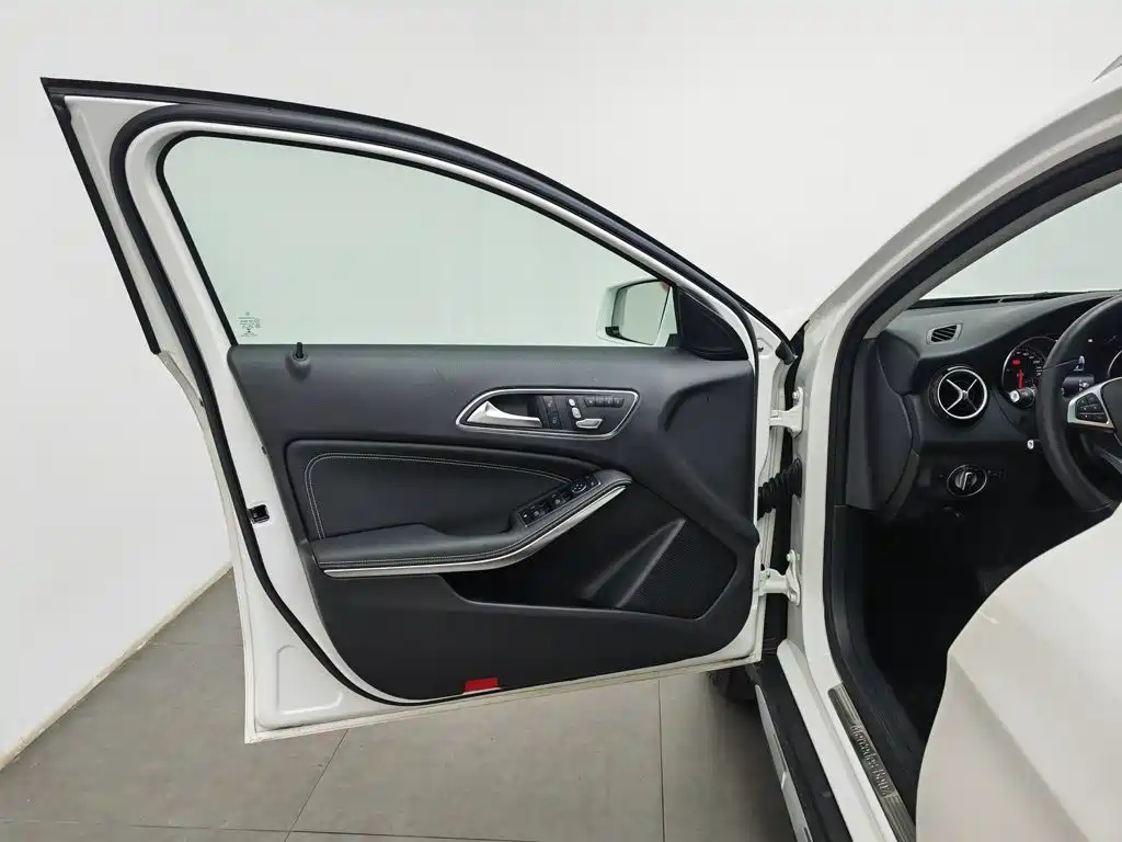 Mercedes-Benz GLA 2019 — фото 8