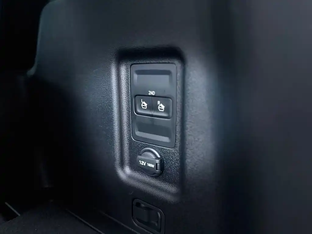 Hyundai Santa Fe 2023 — фото 29