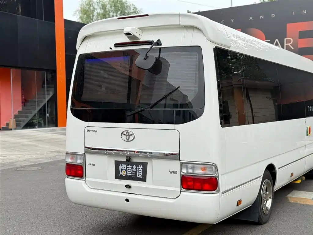 Toyota Coaster 2023 — фото 36