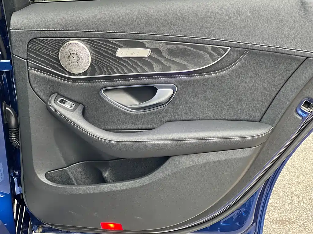 Mercedes-Benz C-Class 2019 — фото 19