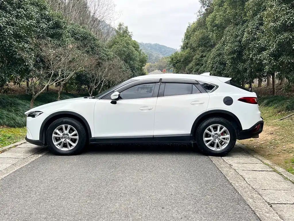 Mazda CX-4 2017