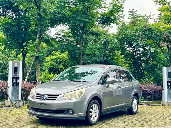 Venucia D50 2013