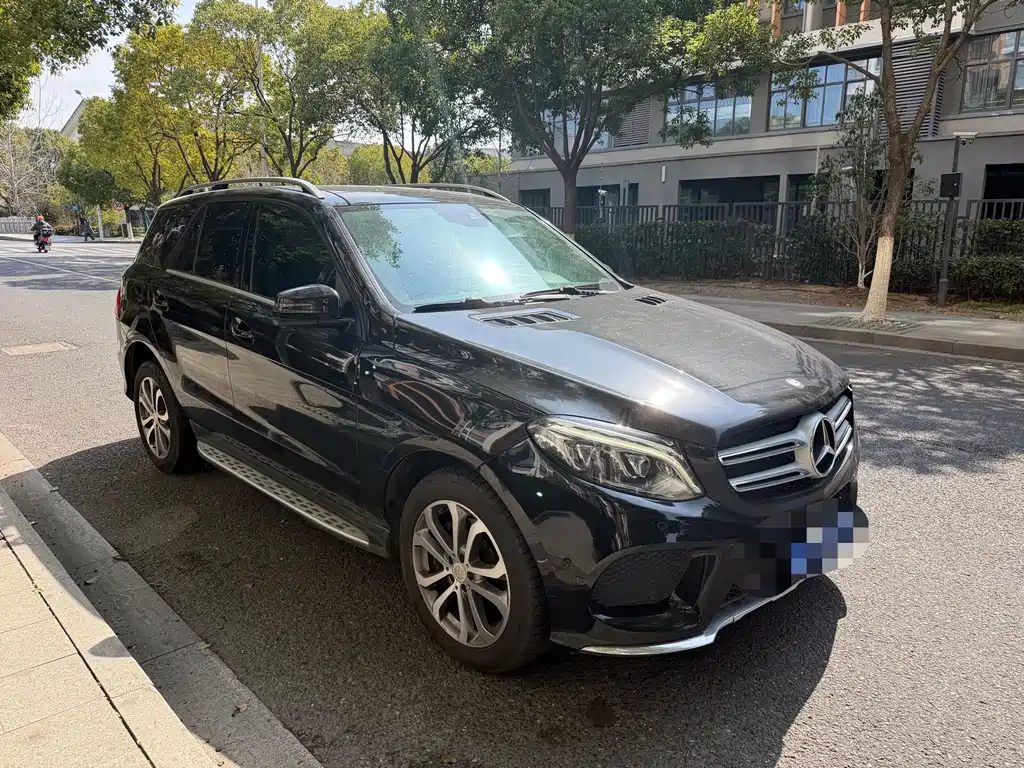 Mercedes-Benz GLE 2016 — фото 3