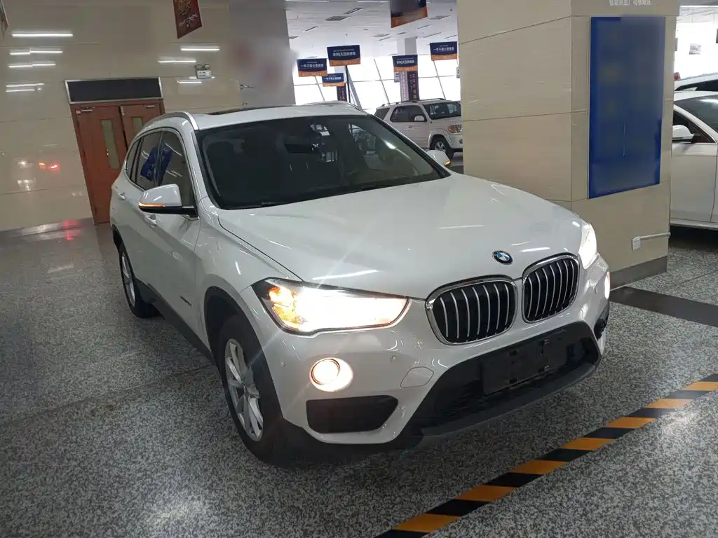 BMW X1 2017 — фото 22