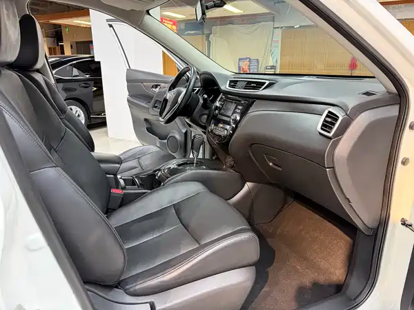 Nissan X-Trail 2014