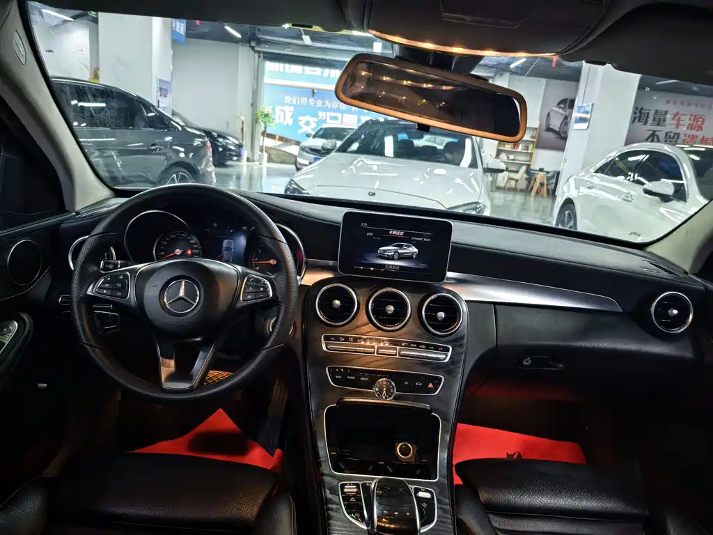 Mercedes-Benz C-Class 2018 — фото 13