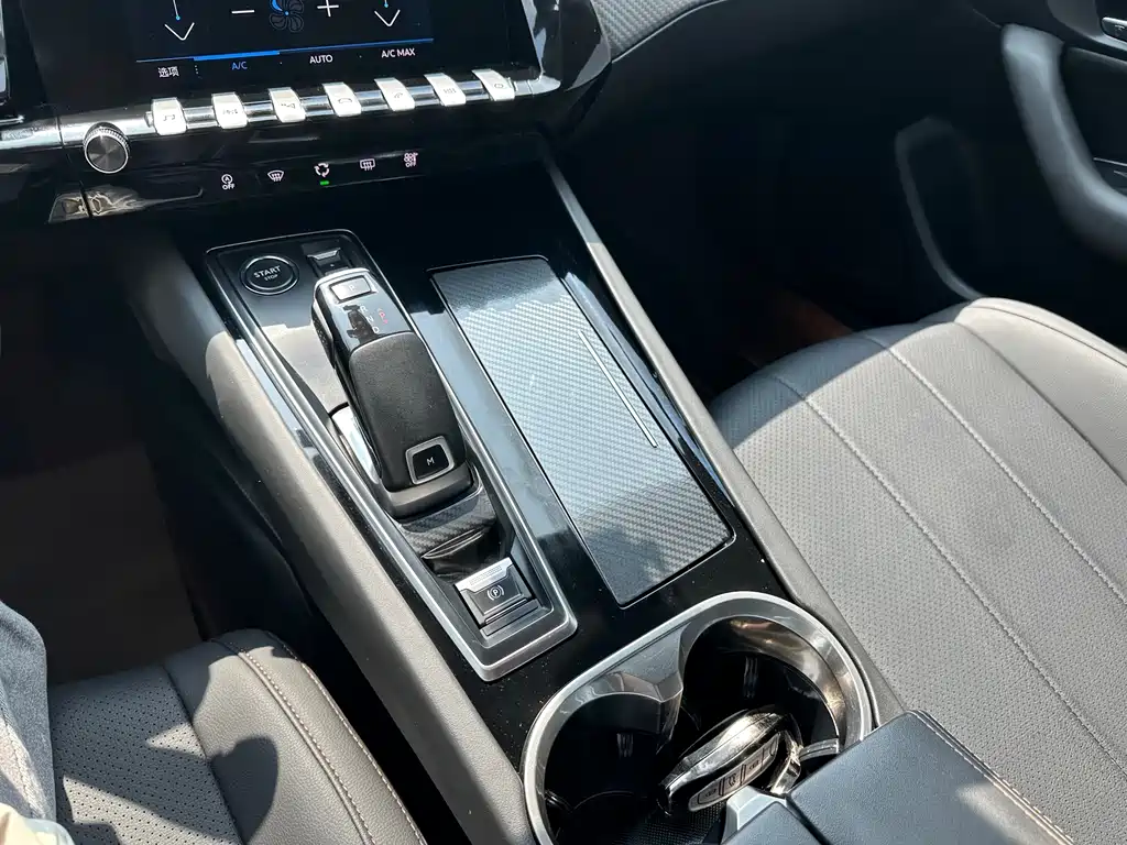 Peugeot 508 2023 — фото 11