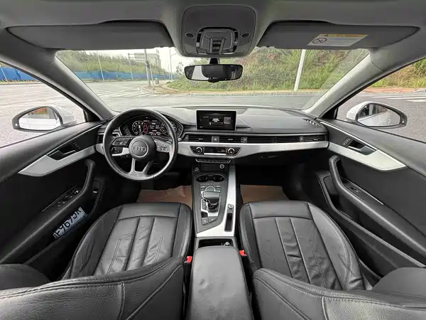 Audi A4L 2019