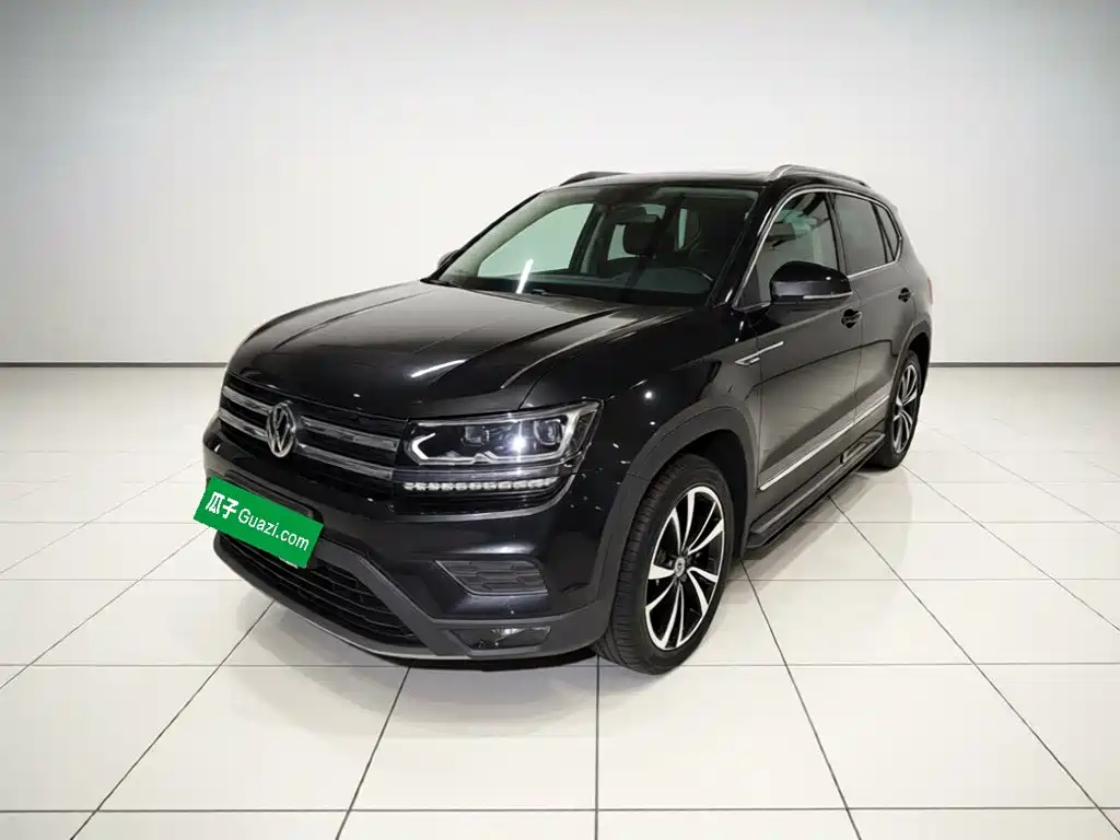 Volkswagen Tharu 2019 — фото 1