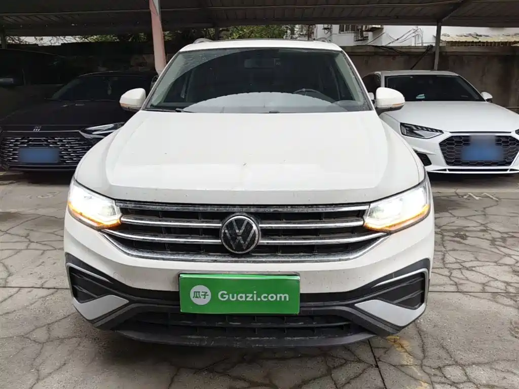 Volkswagen Tiguan L 2022 — фото 3