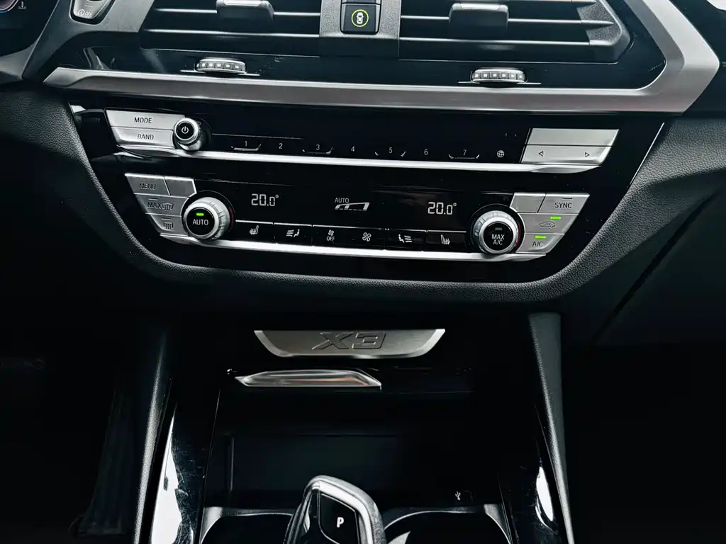 BMW X3 2020 — фото 12